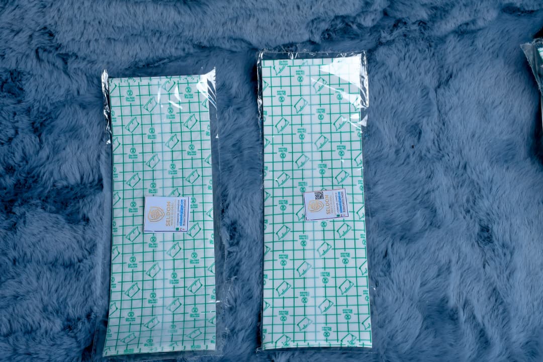 Seldom Plaster Large w/p - Image 5